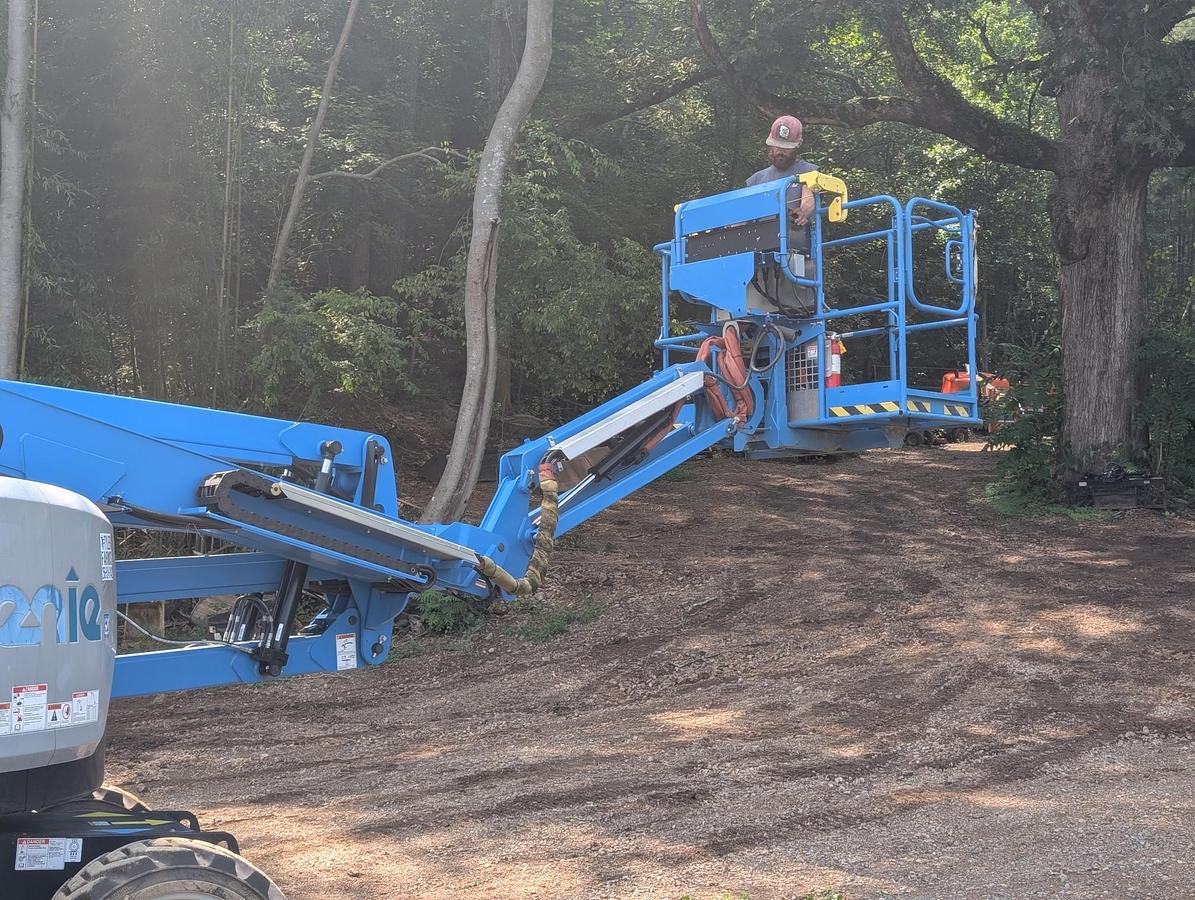 Used 2022 GENIE Z-45 XC