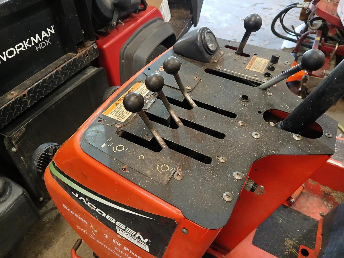 Used 2007 JACOBSEN IV Pus