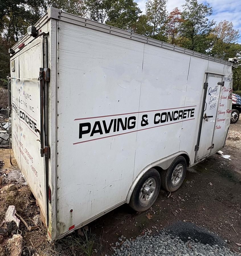 Used 2010 UNITED Expressline Enclosed Trailer