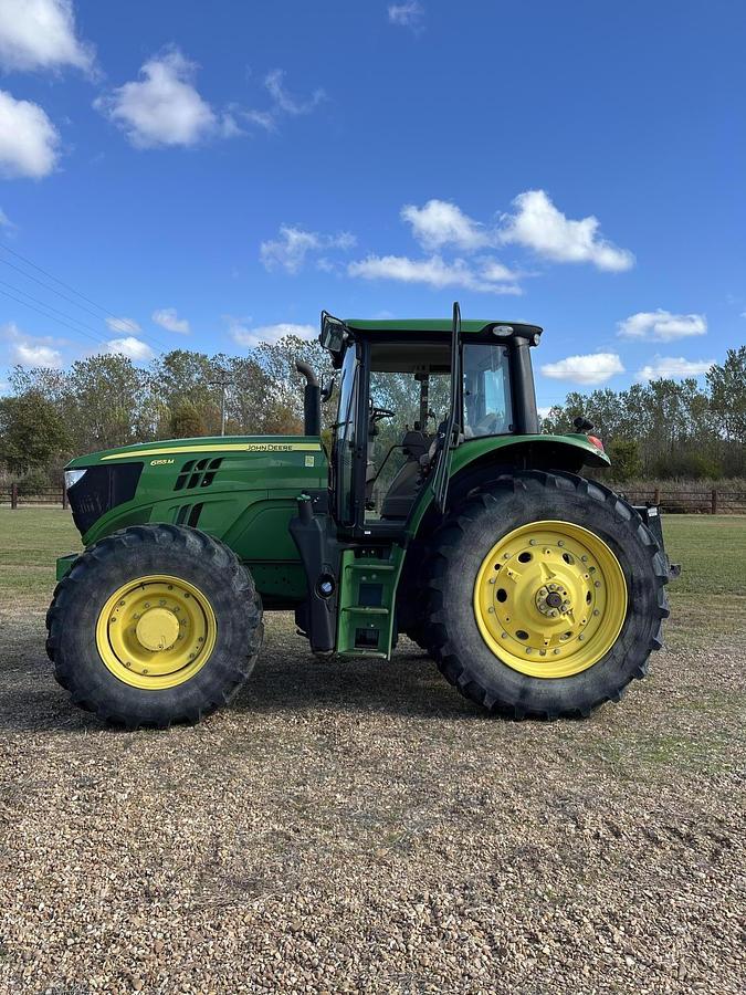 Used 2021 JOHN DEERE 6155M