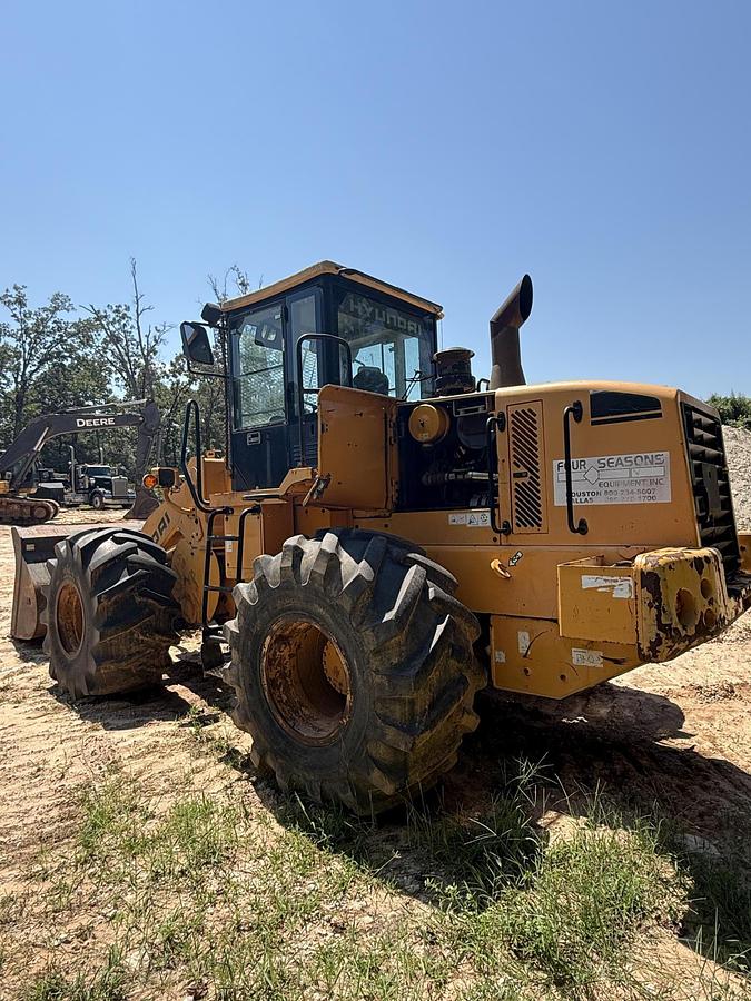 Used 2006 HYUNDAI HL757-7