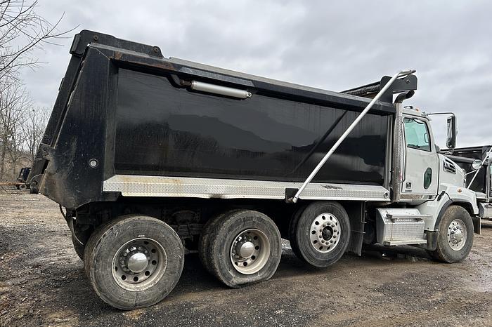 Used 2022 WESTERN STAR 4700