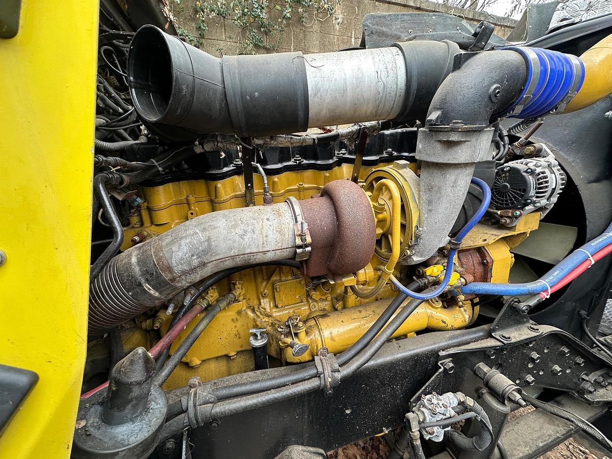 Used 2001 KENWORTH W900 AeroCab