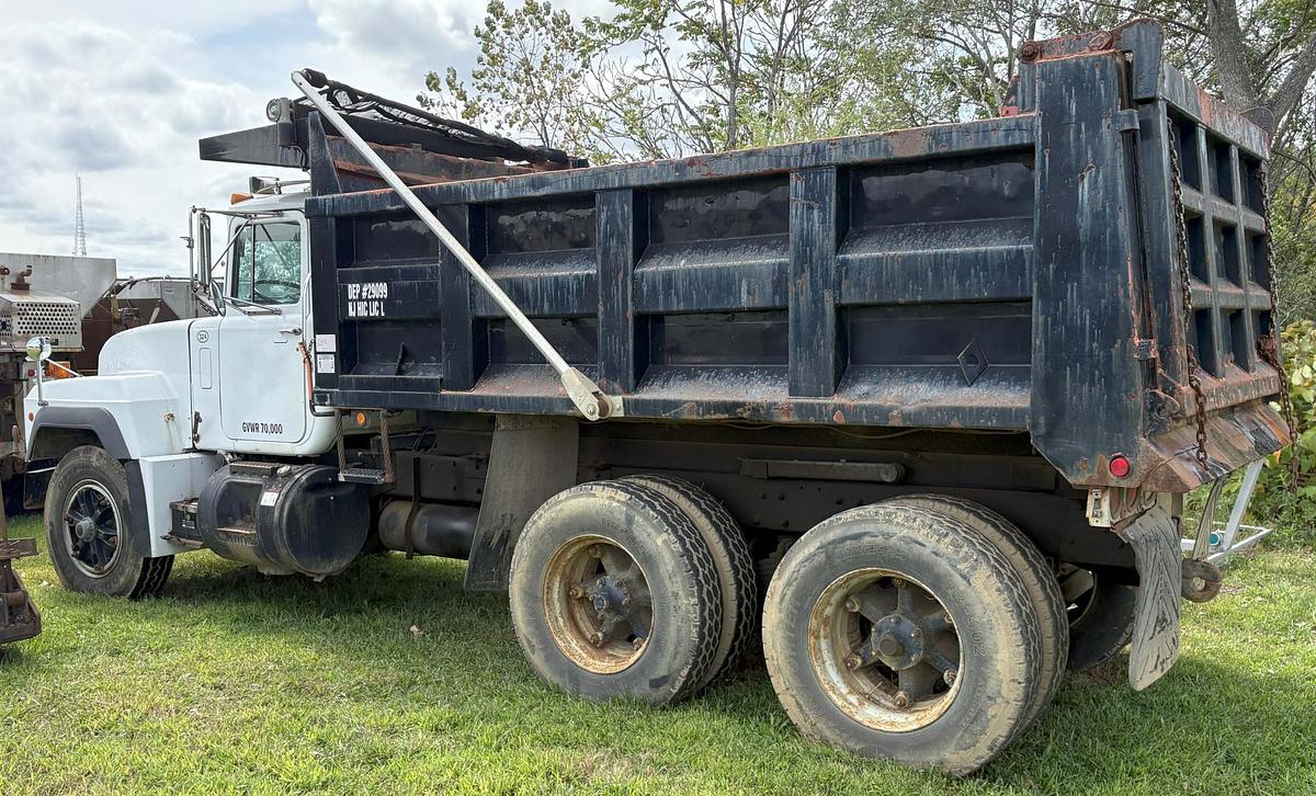 Used 1993 MACK RD 600GK