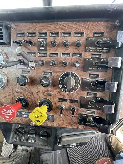 Used 1998 PETERBILT 379