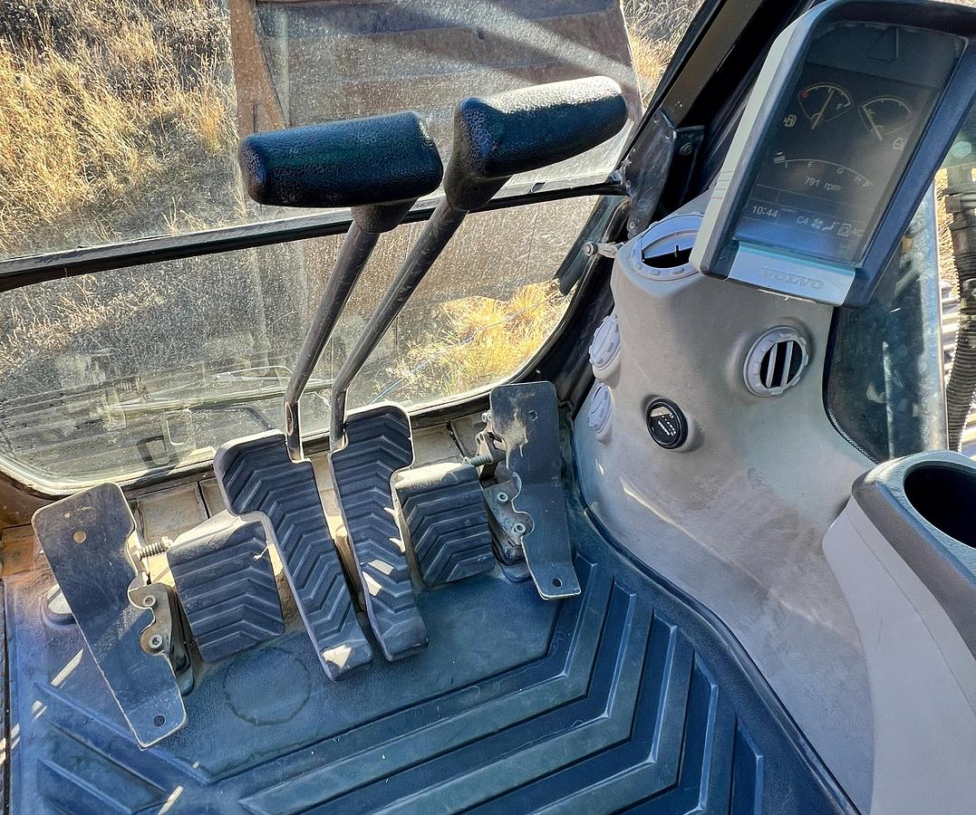 Used 2008 VOLVO EC210CL