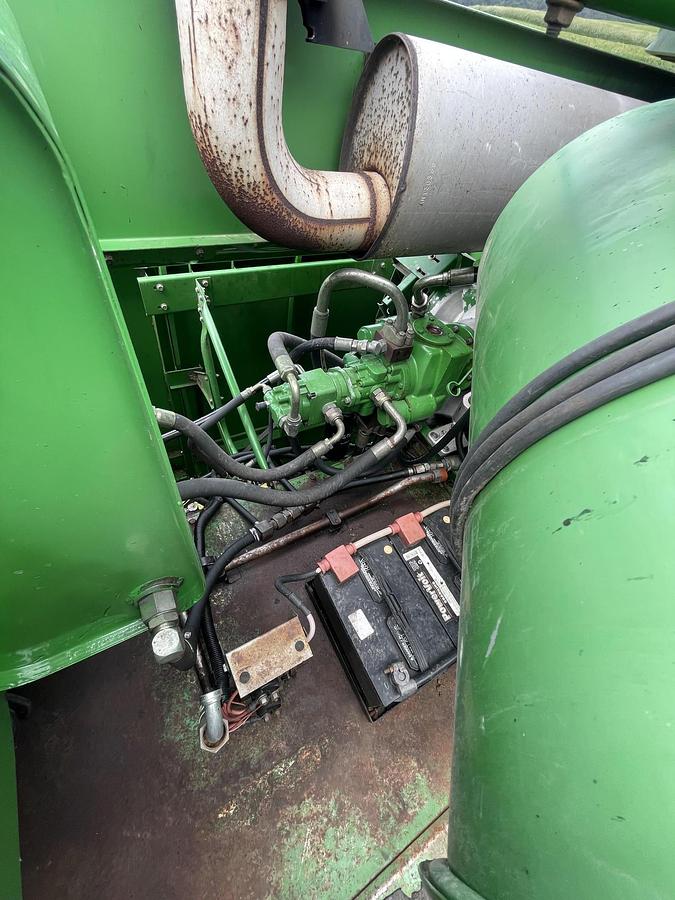 Used 1996 JOHN DEERE 9500 Sidehill combine