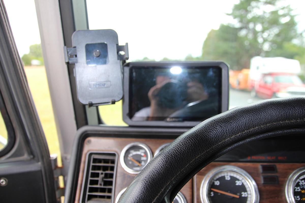 Used 1995 FREIGHTLINER 120