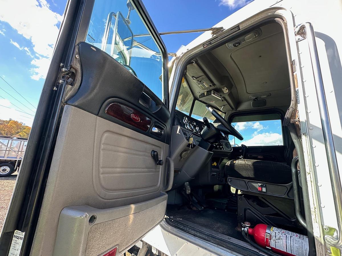 Used 2016 PETERBILT 365