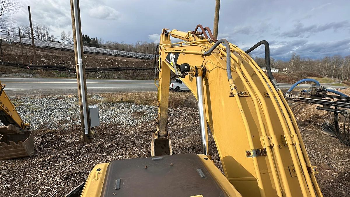 Used 1999 CATERPILLAR 320B L