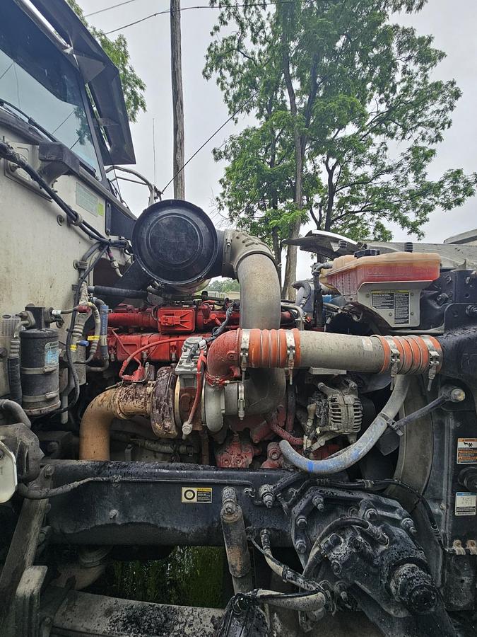 Used 2018 PETERBILT 365