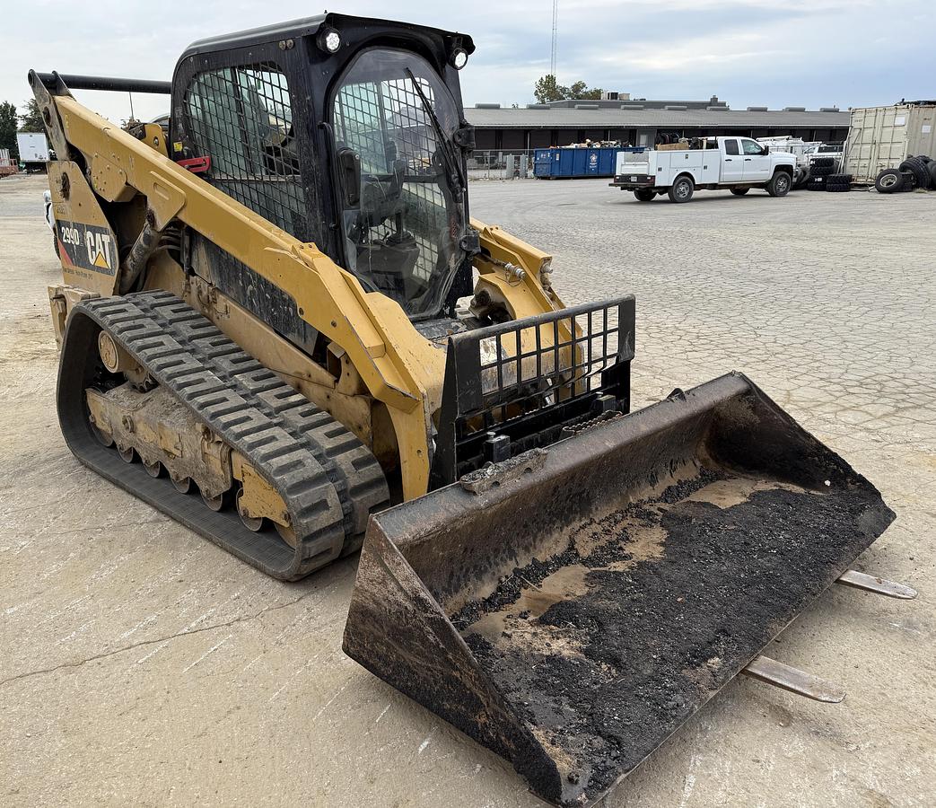 Used 2018 CATERPILLAR 299D2