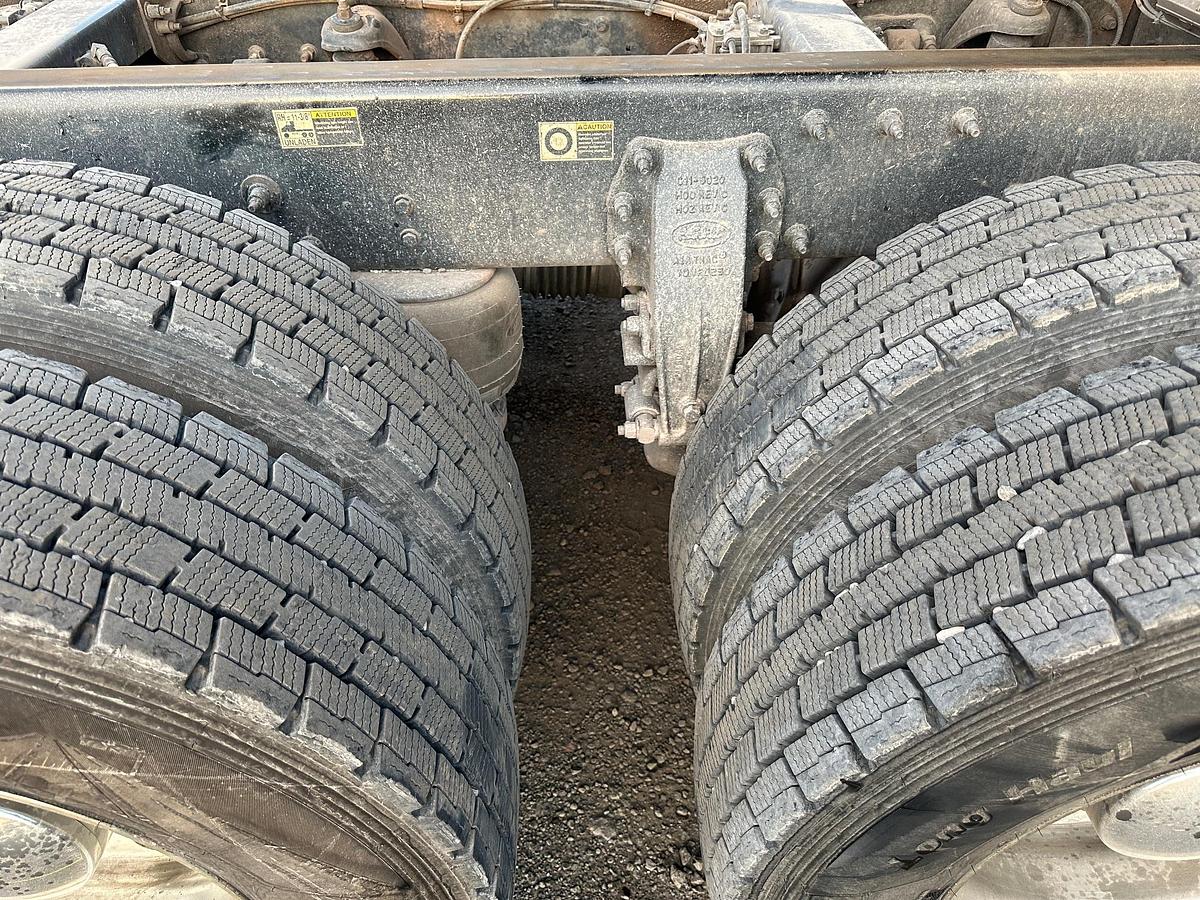 Used 2019 PETERBILT 389L