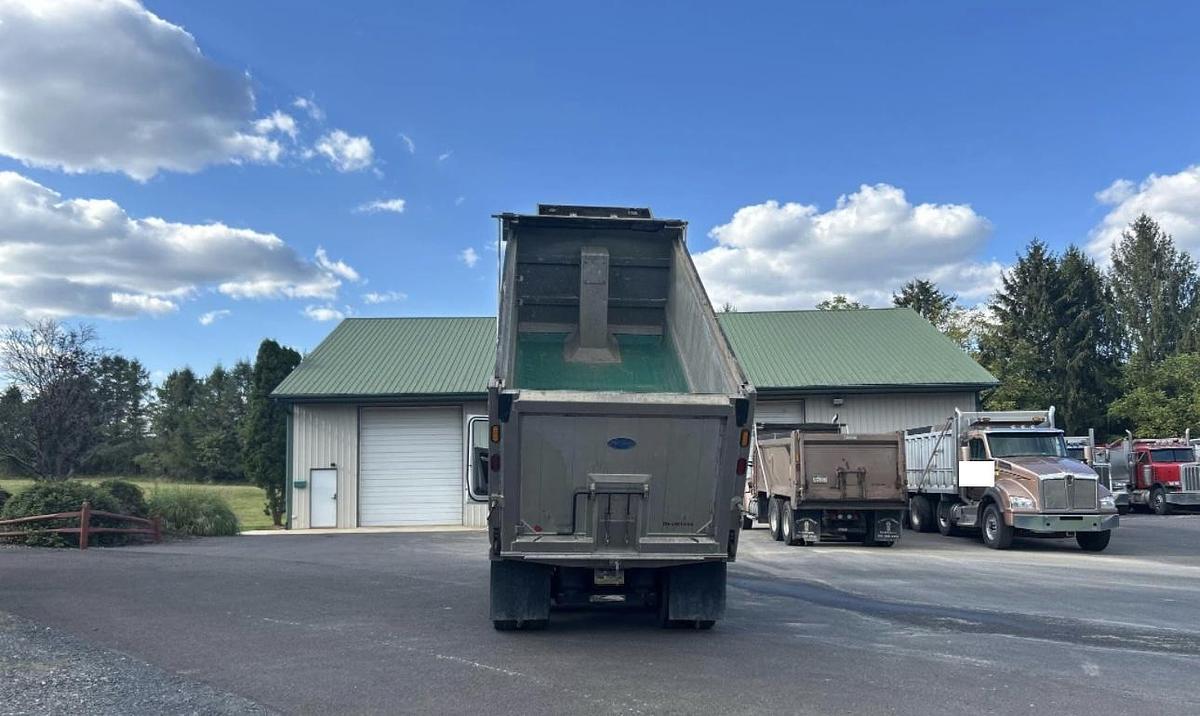 Used 2021 KENWORTH T880