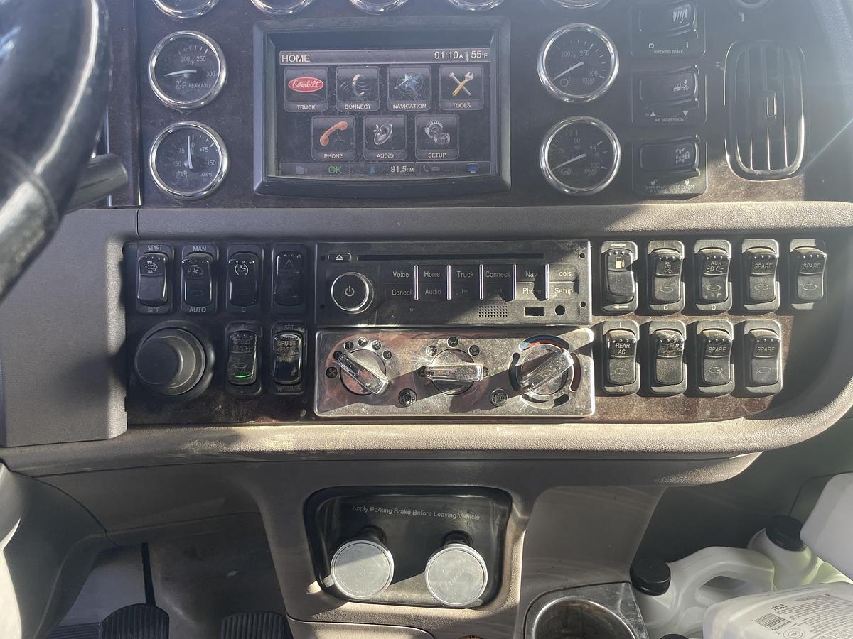 Used 2012 PETERBILT 389