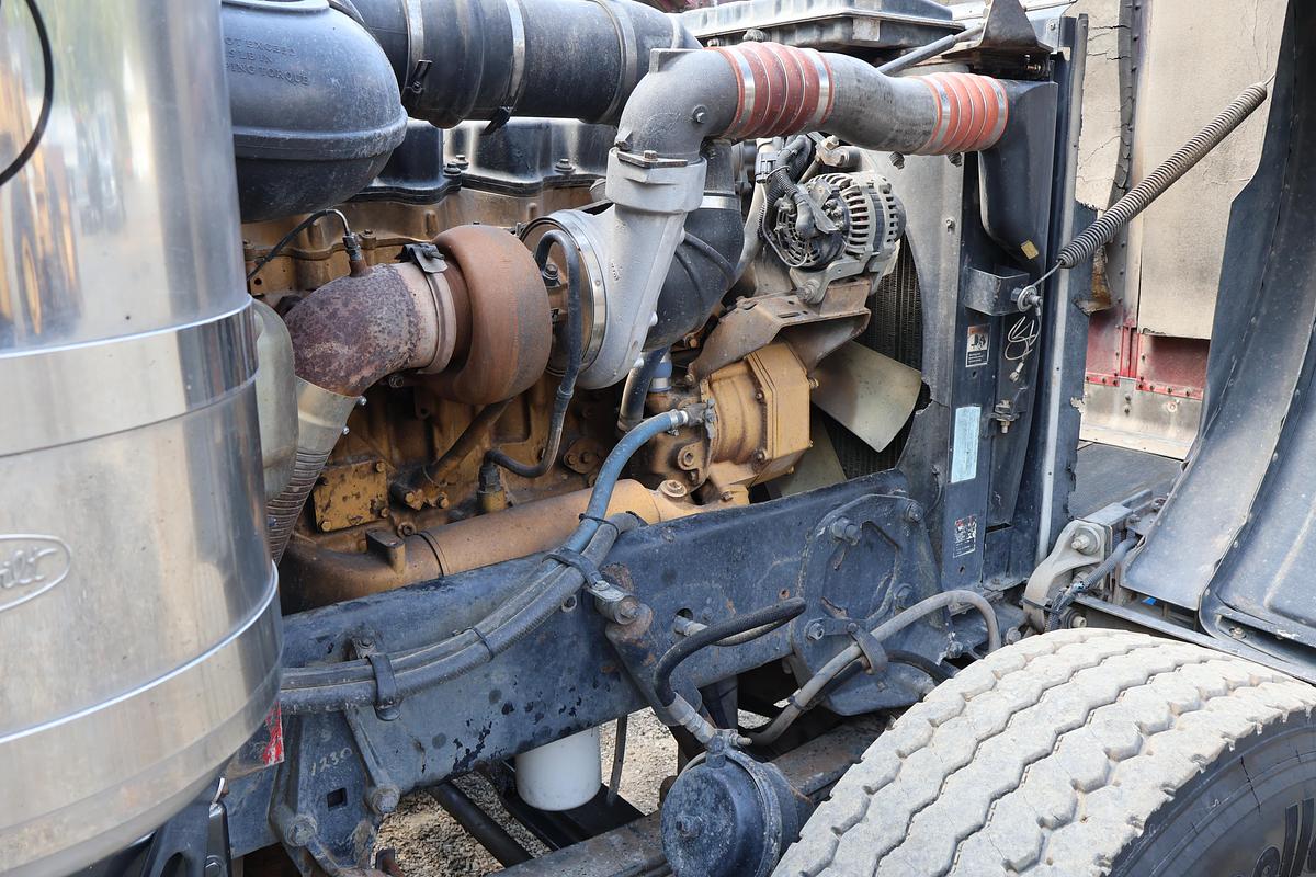 Used 2001 PETERBILT 379