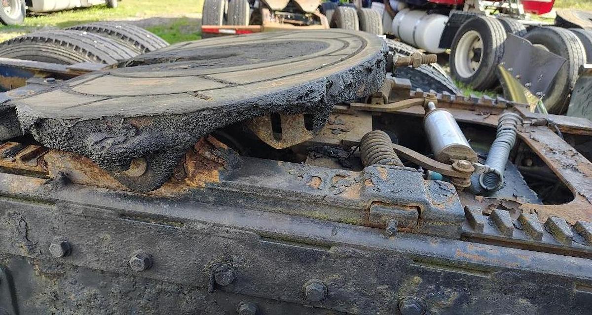 Used 1996 PETERBILT 379