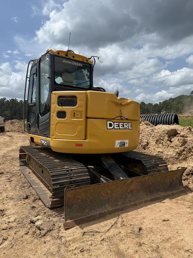 Used 2016 DEERE 75G