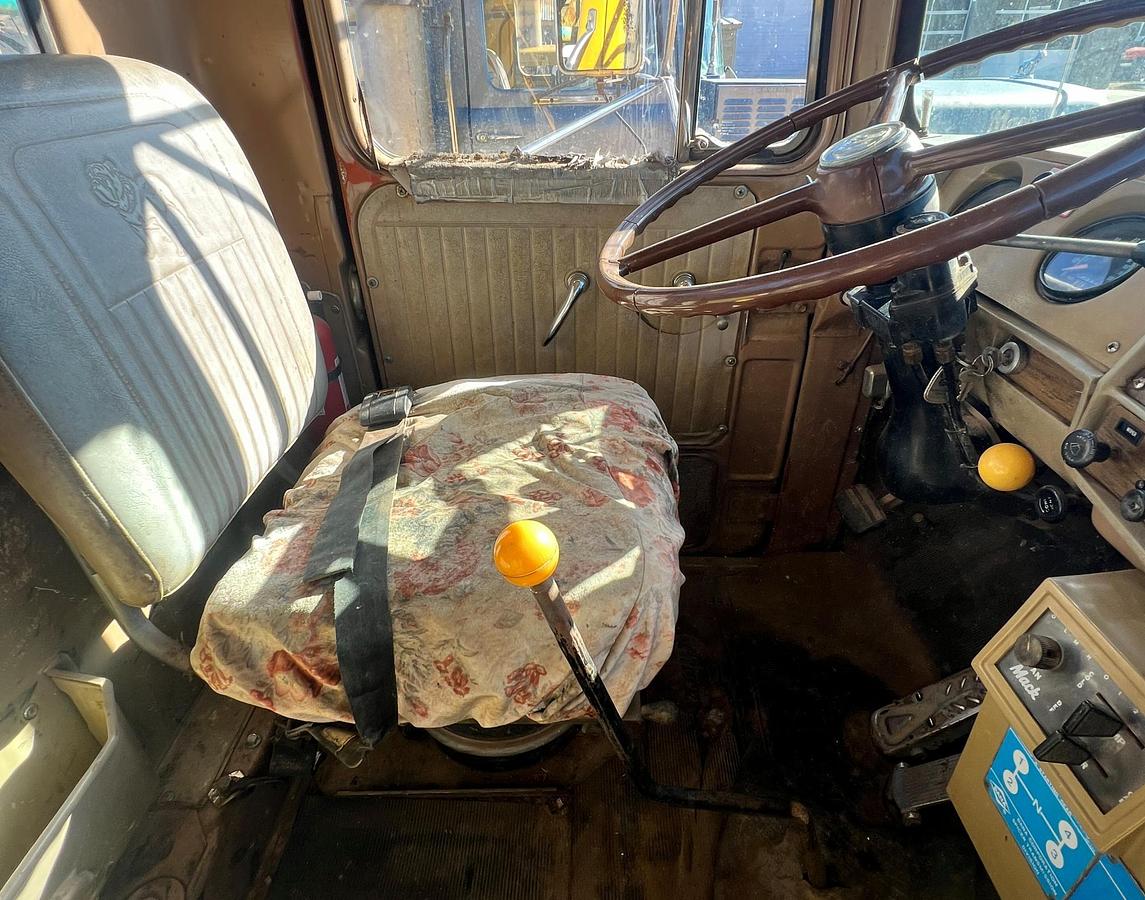 Used 1977 MACK RS767LST