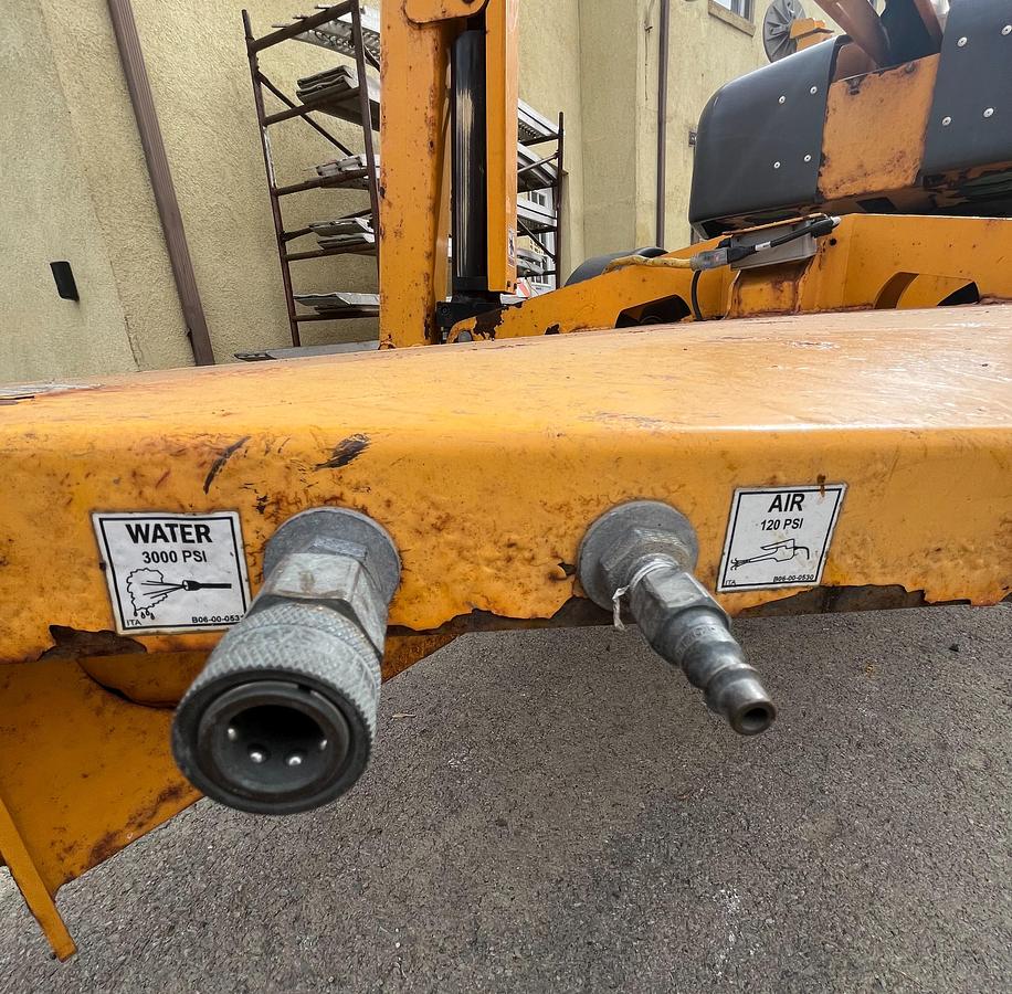 Used 2018 HAULOTTE 5533A