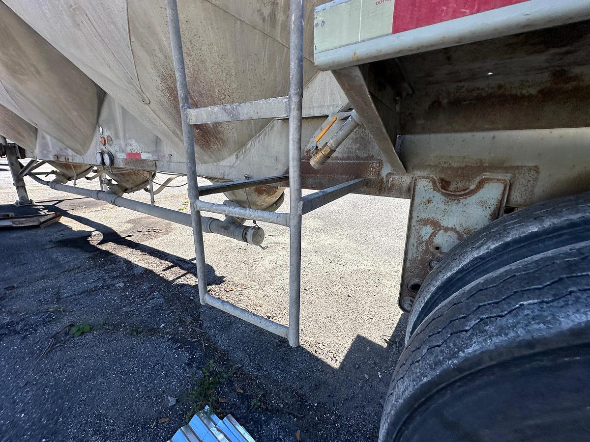 Used 1969 FRUEHAUF Bulk Tanker