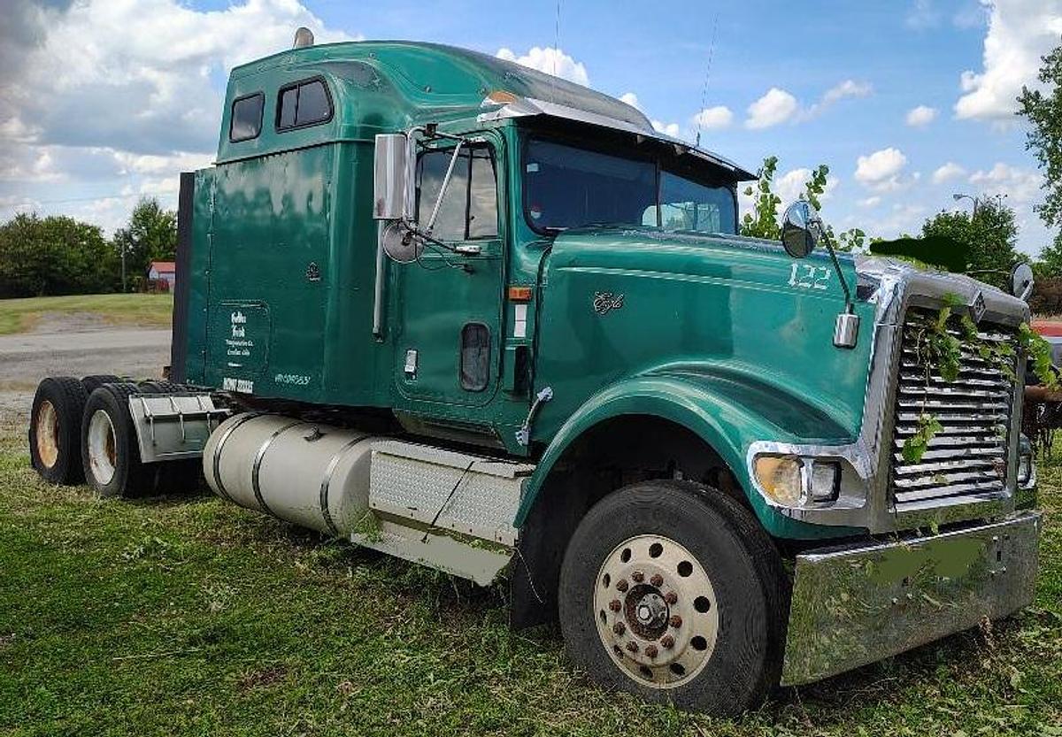 Used 2000 INTERNATIONAL 9900 Eagle