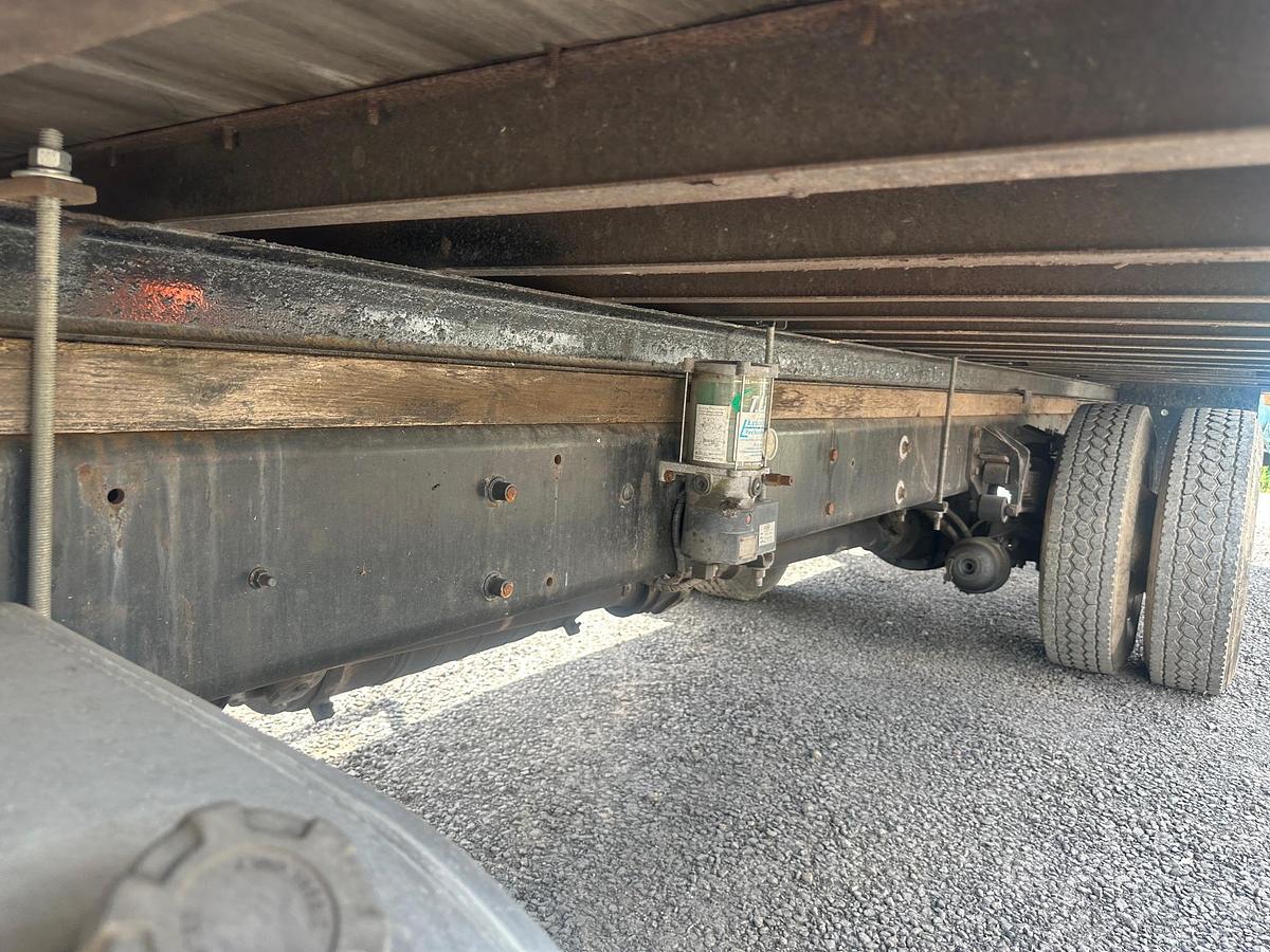 Used 2015 INTERNATIONAL 4300 24' Box Truck
