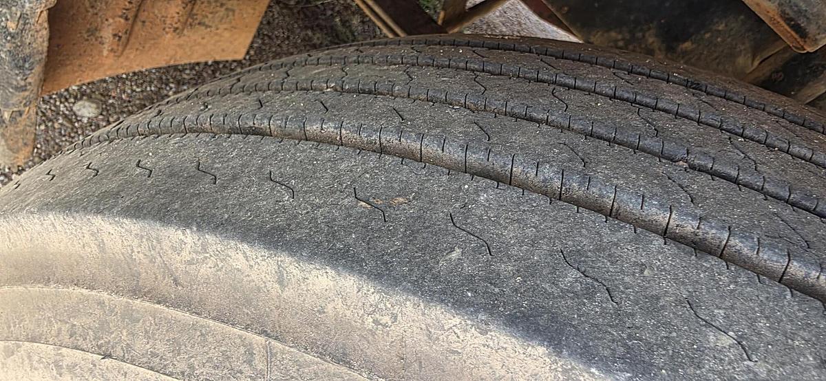 Used 2012 FREIGHTLINER Cascadia