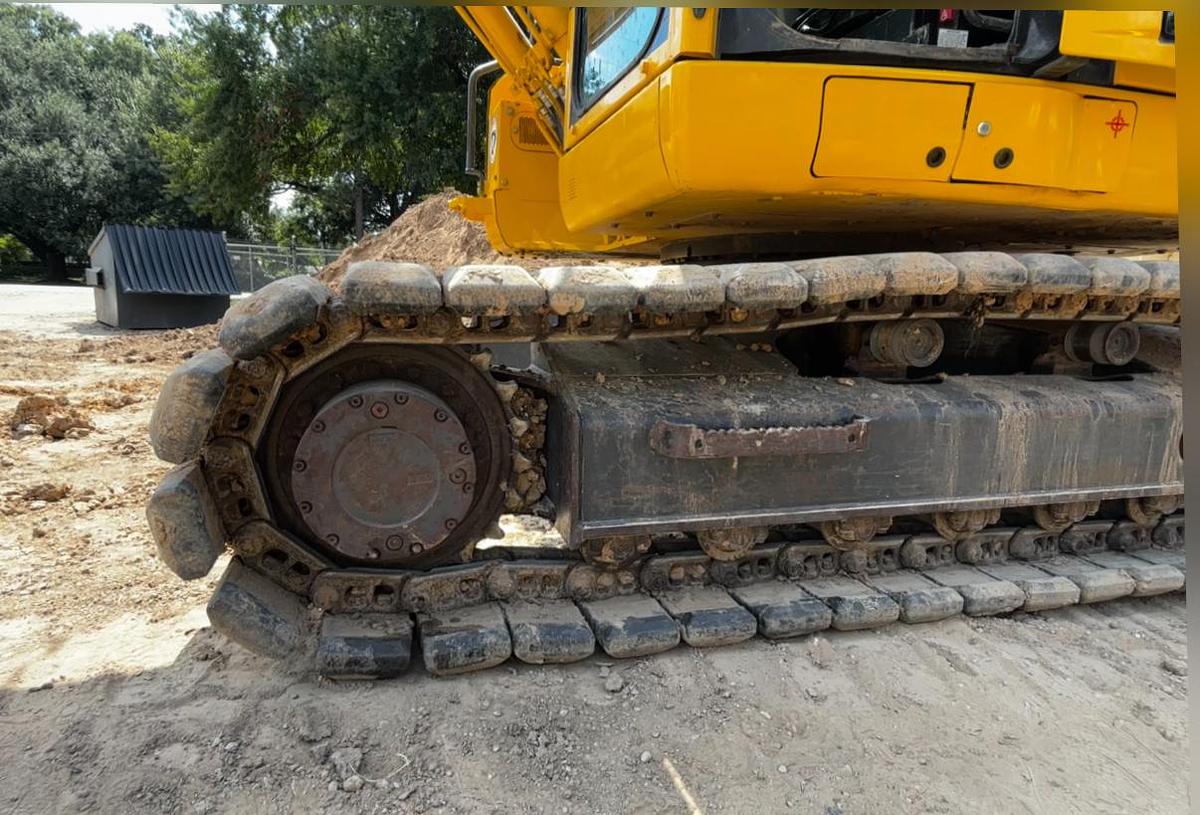 Used 2022 KOMATSU PC138USLC-11