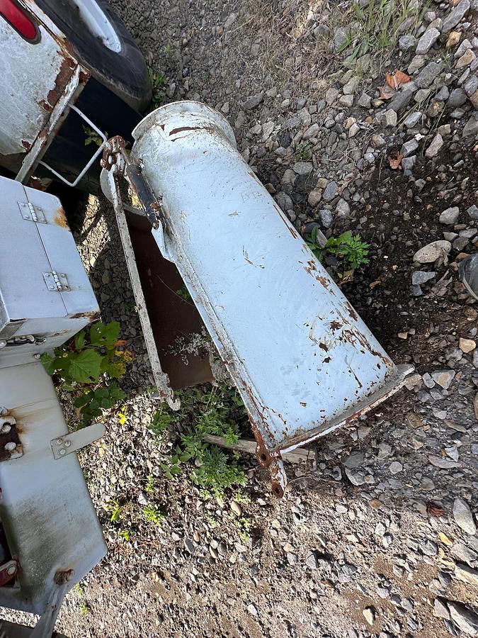 Used 1997 ADVANCE Front Discharge Mixer