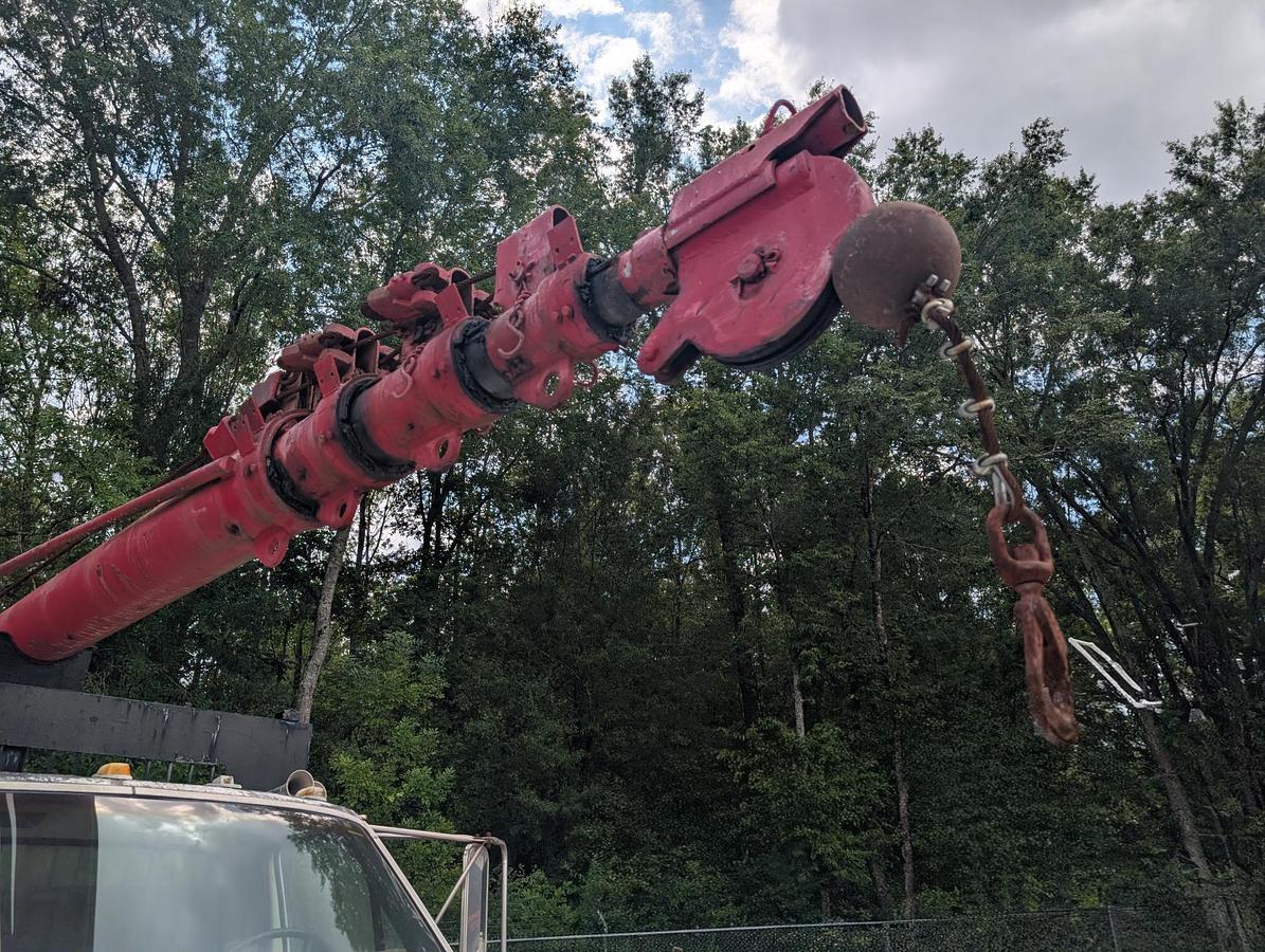 Used 1988 SKYHOOK F800