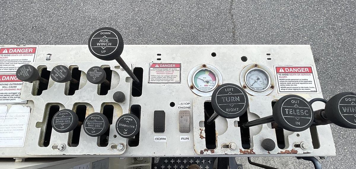 Used 2008 NATIONAL 900A