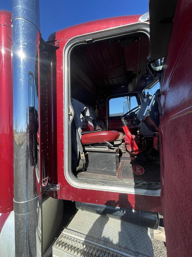 Used 1989 PETERBILT 379