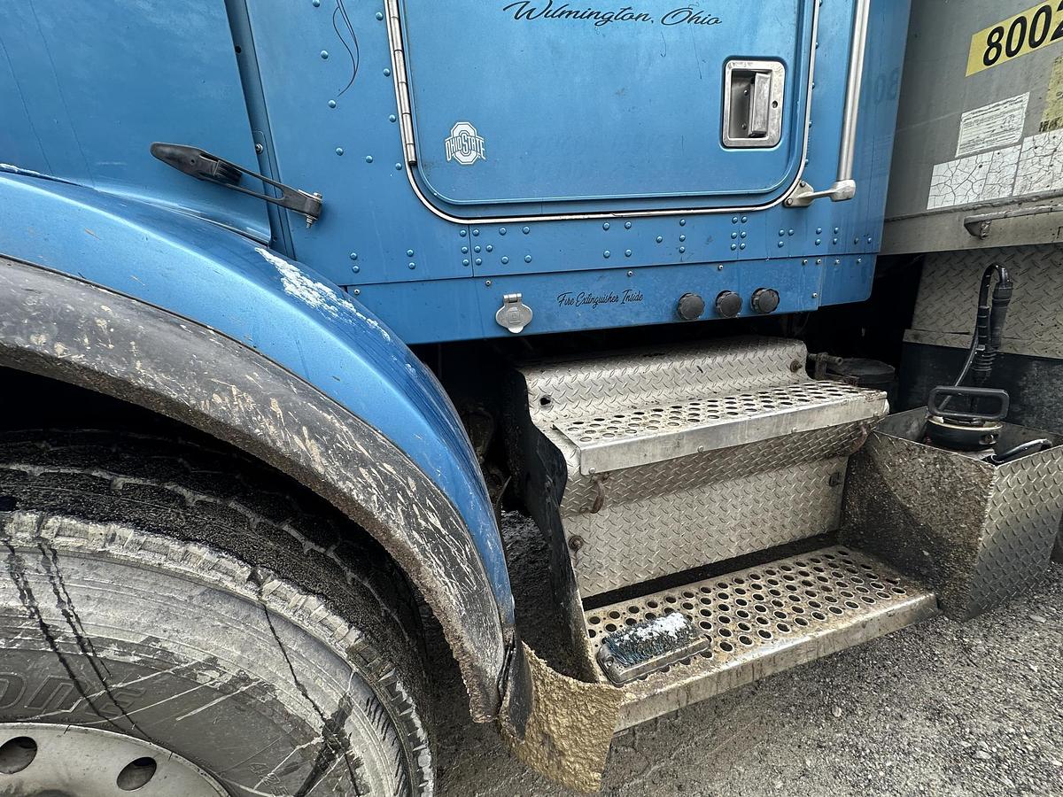 Used 2002 KENWORTH T800