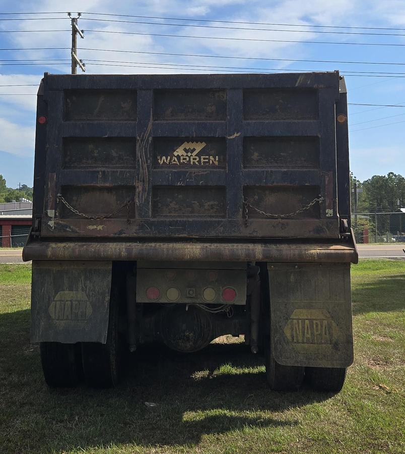 Used 2005 FREIGHTLINER FLD 120