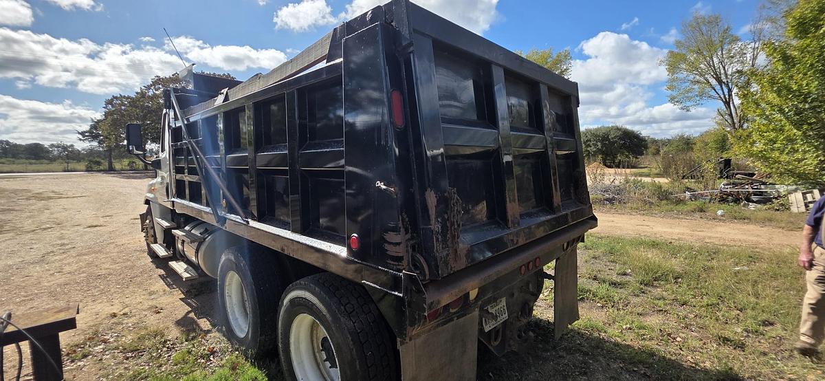 Used 2012 FREIGHTLINER Cascadia