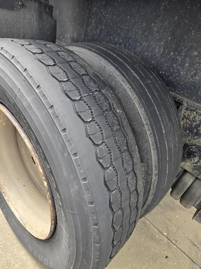 Used 2000 UTILITY 48 x 102