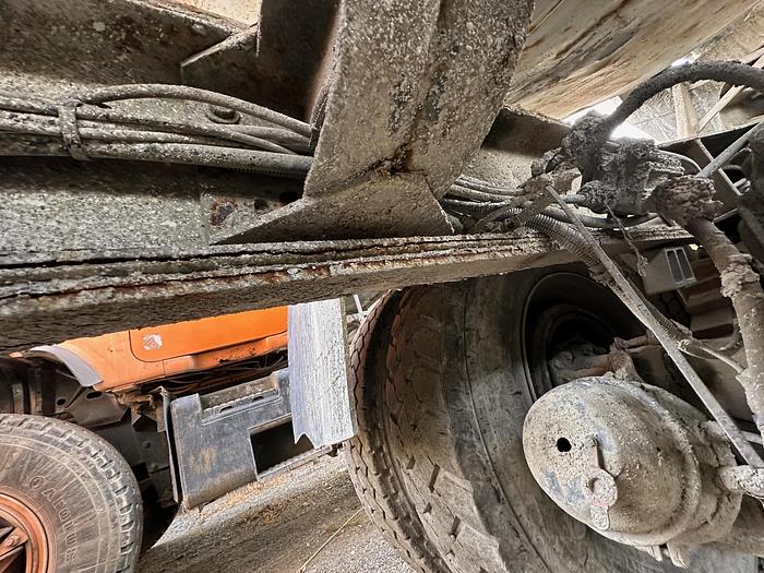 Used 2001 MACK DM688SX