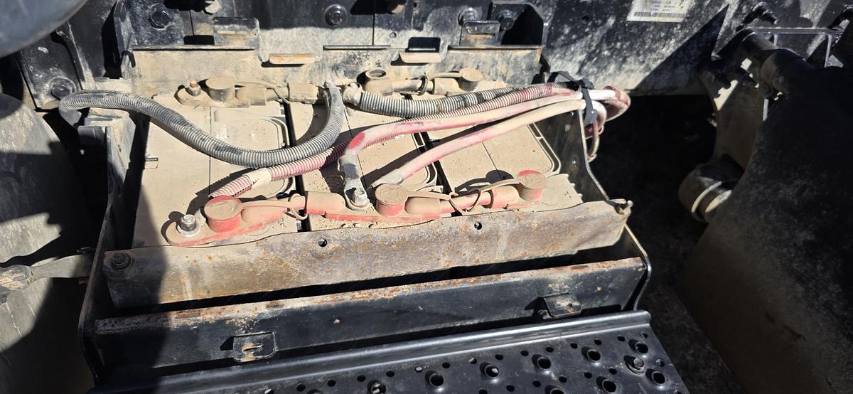 Used 2014 INTERNATIONAL 8600 SBA 6x4