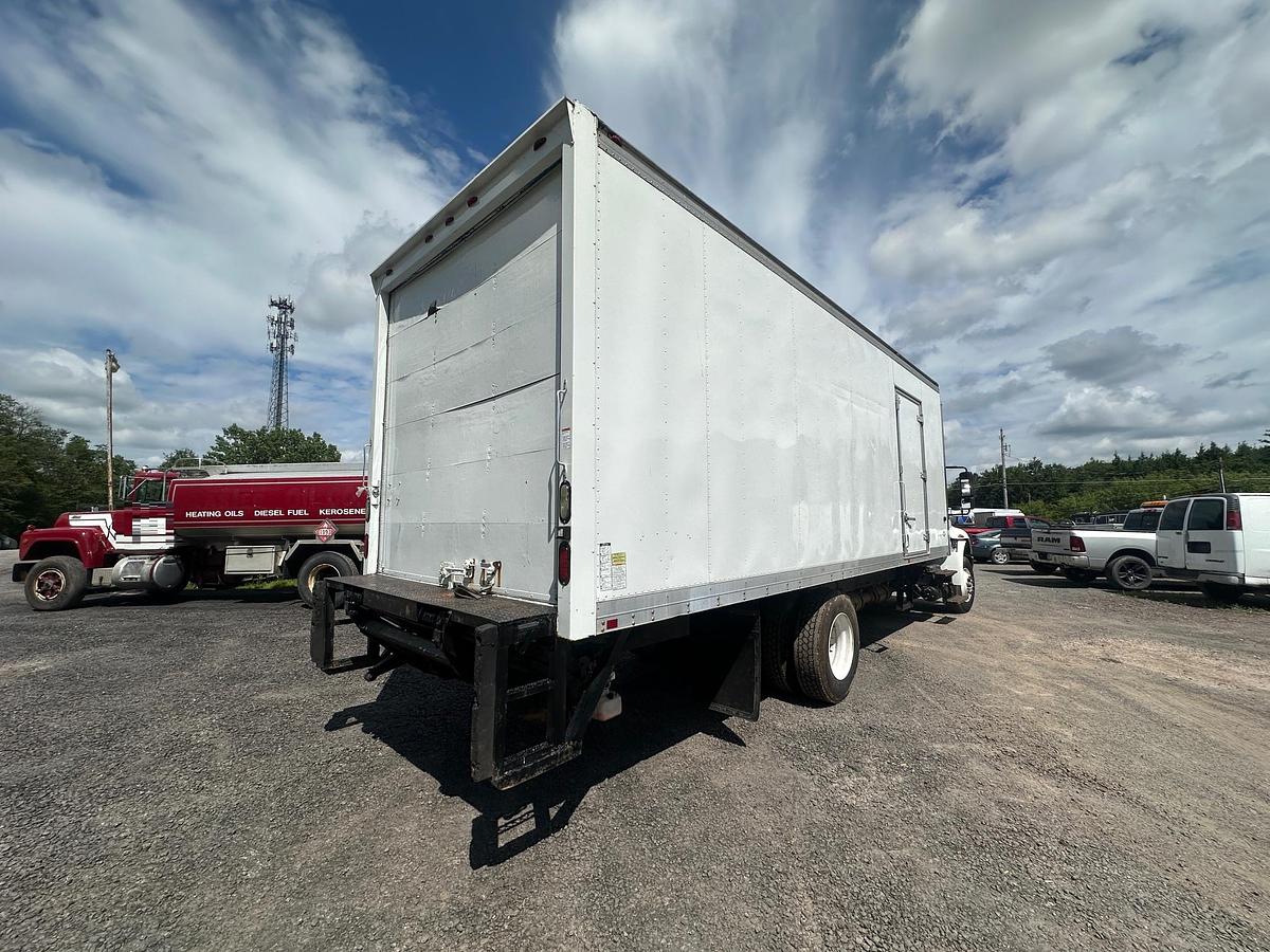 Used 2015 INTERNATIONAL 4300 24' Box Truck