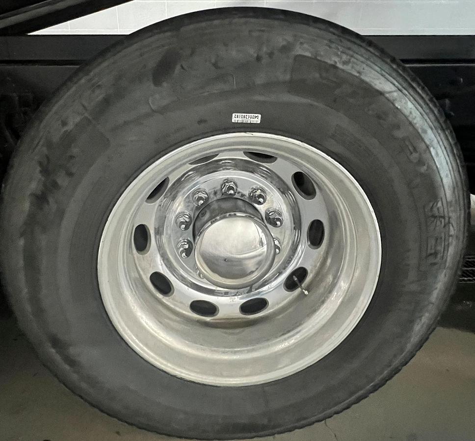 Used 2012 PETERBILT 388 Dump truck