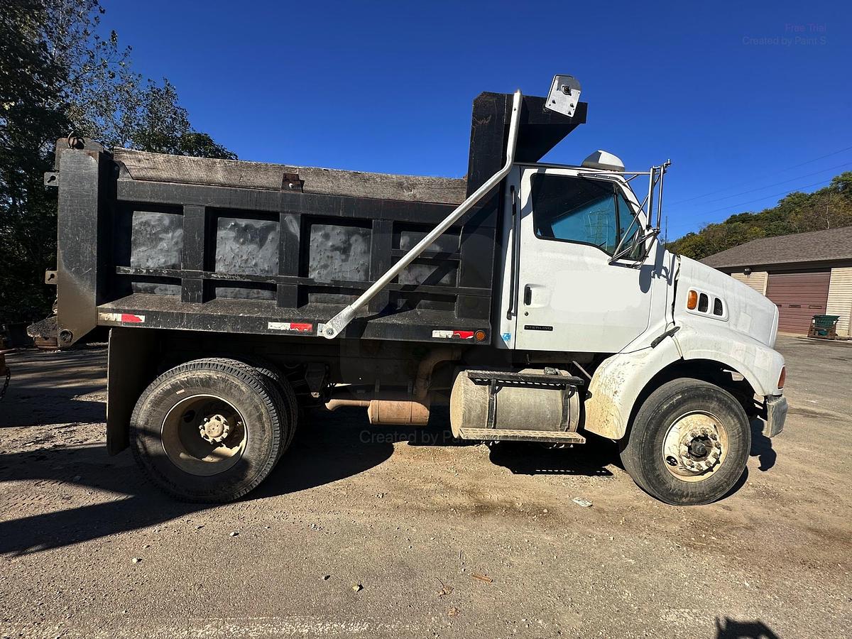 Used 2000 STERLING AT9513