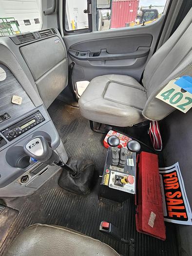 Used 2008 FREIGHTLINER Columbia