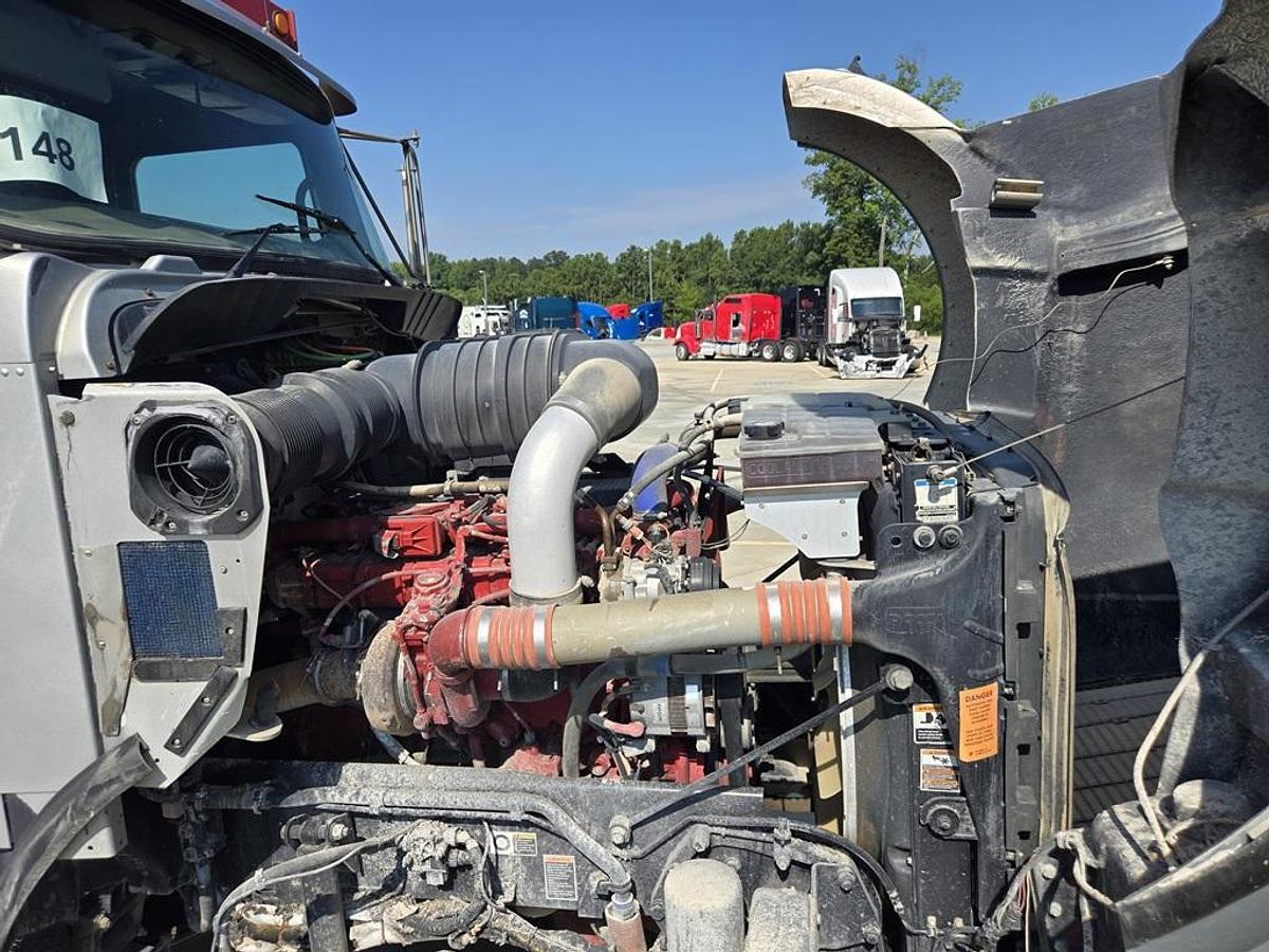 Used 2013 KENWORTH T800