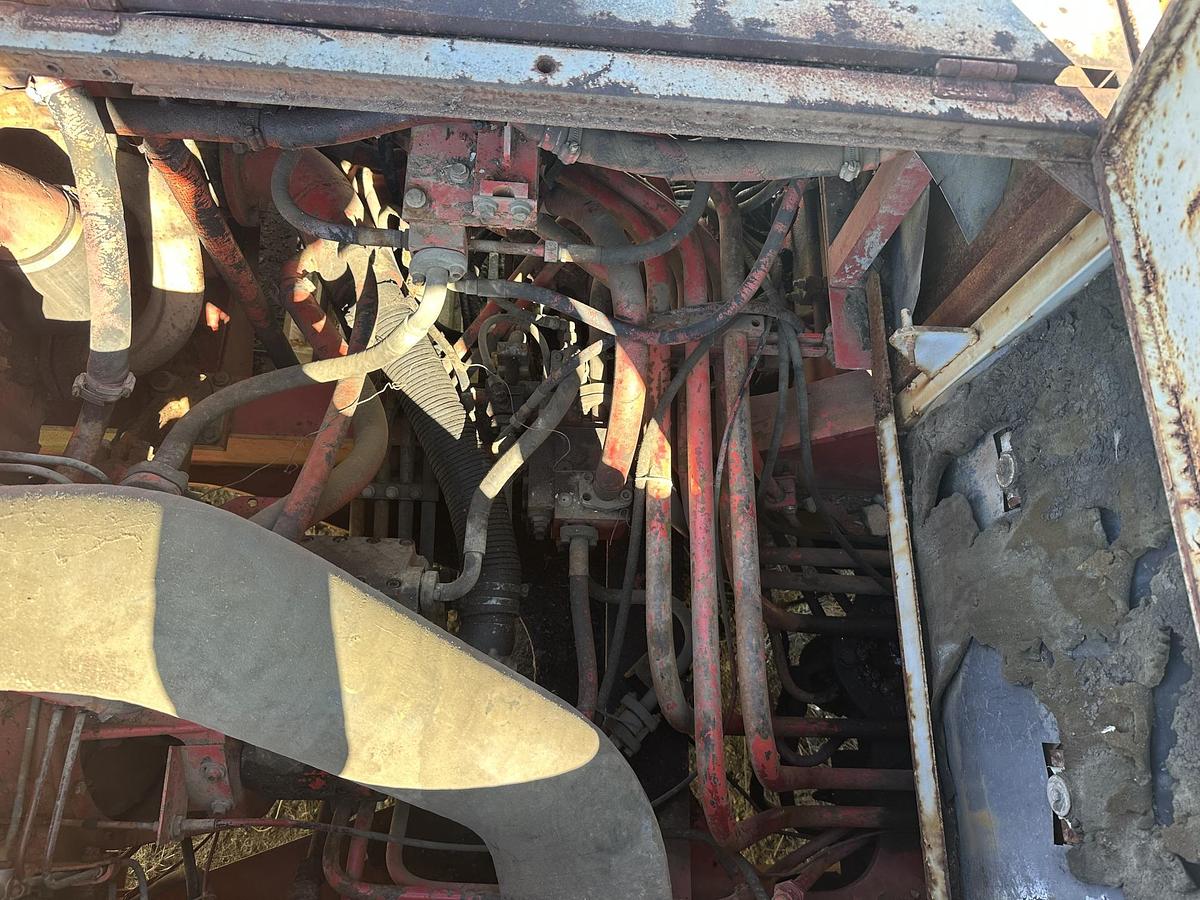 Used 1984 CASE POCLAIN 220CKNA