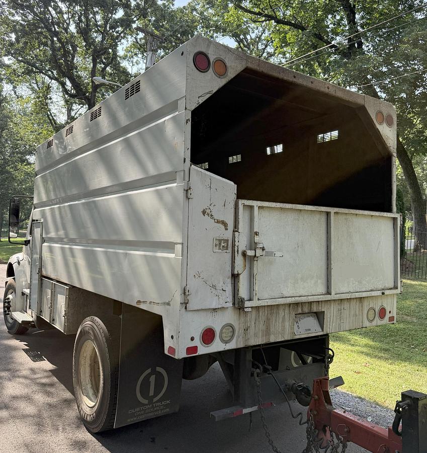 Used 2018 FREIGHTLINER Business Class M2 106