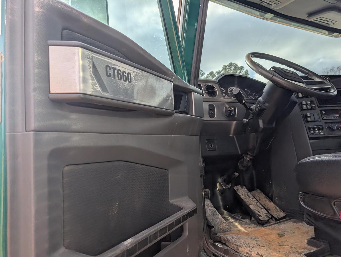 Used 2016 CATERPILLAR CT660S