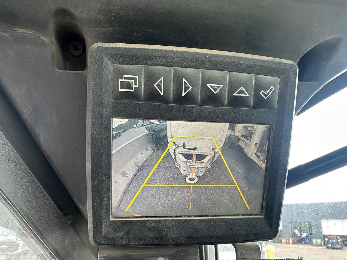 Used 2017 DEERE 330G