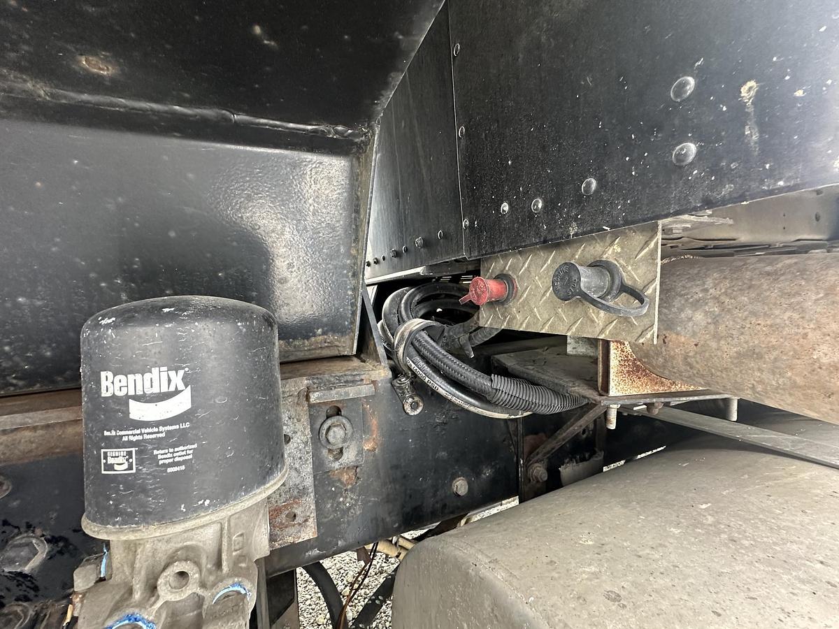 Used 2002 KENWORTH T800