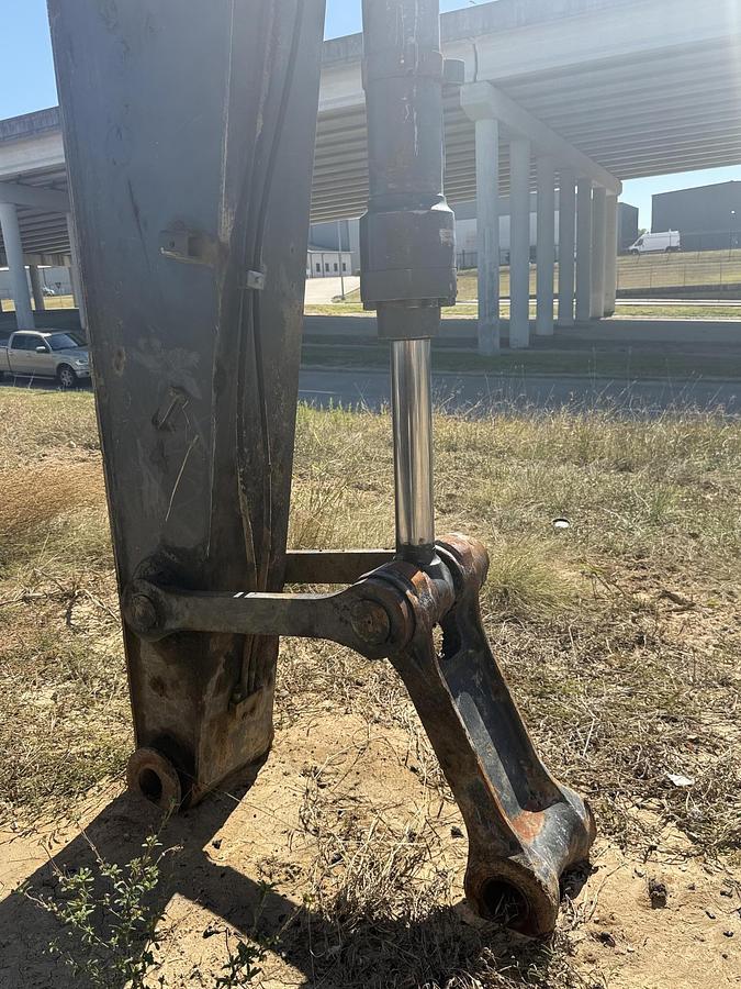 Used 2017 DEERE 210G LC